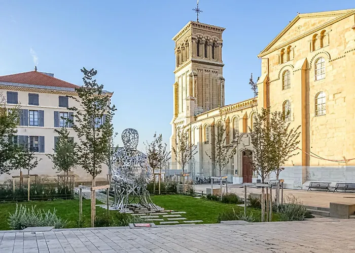 Souplex - Centre - Terrasse - Clim Валанс